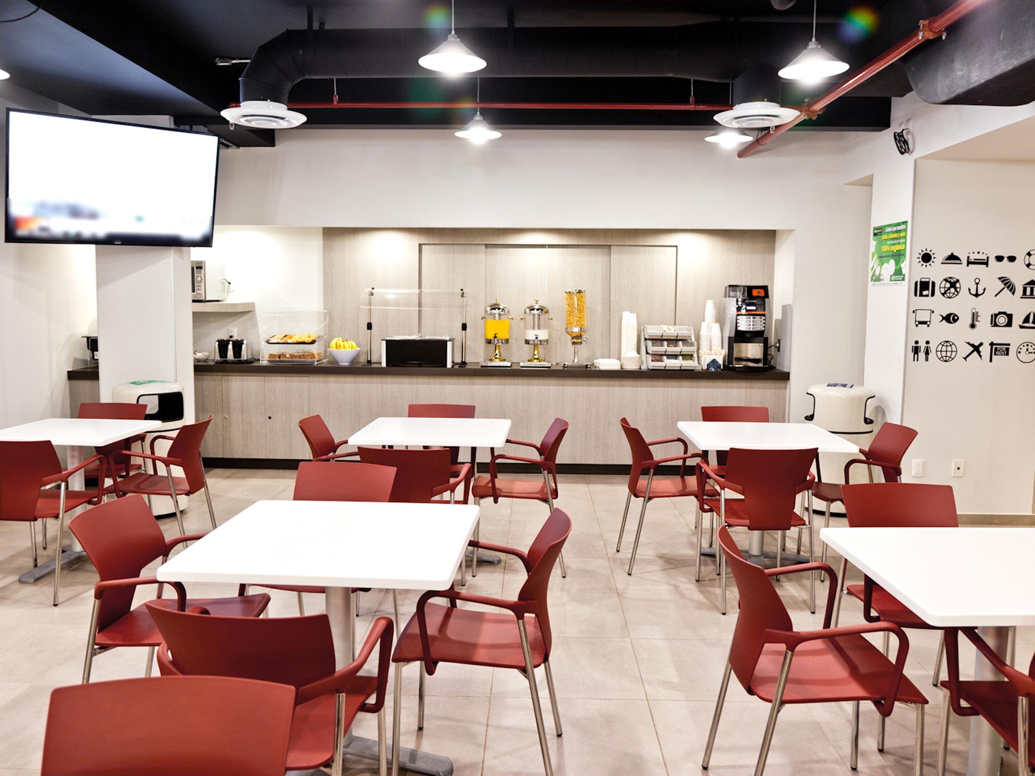 City Express Junior By Marriott Puebla Angelopolis Dış mekan fotoğraf