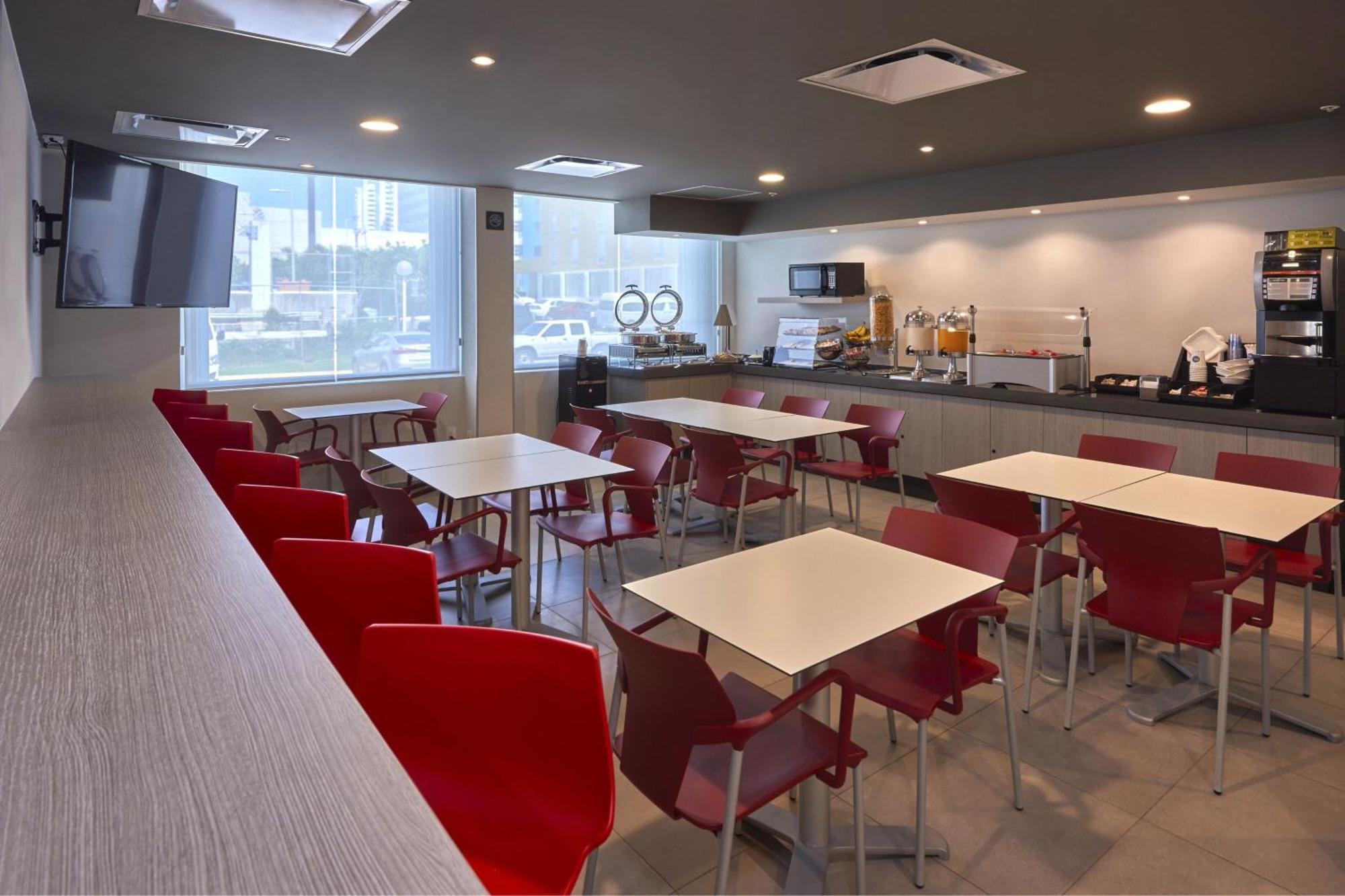 City Express Junior By Marriott Puebla Angelopolis Dış mekan fotoğraf