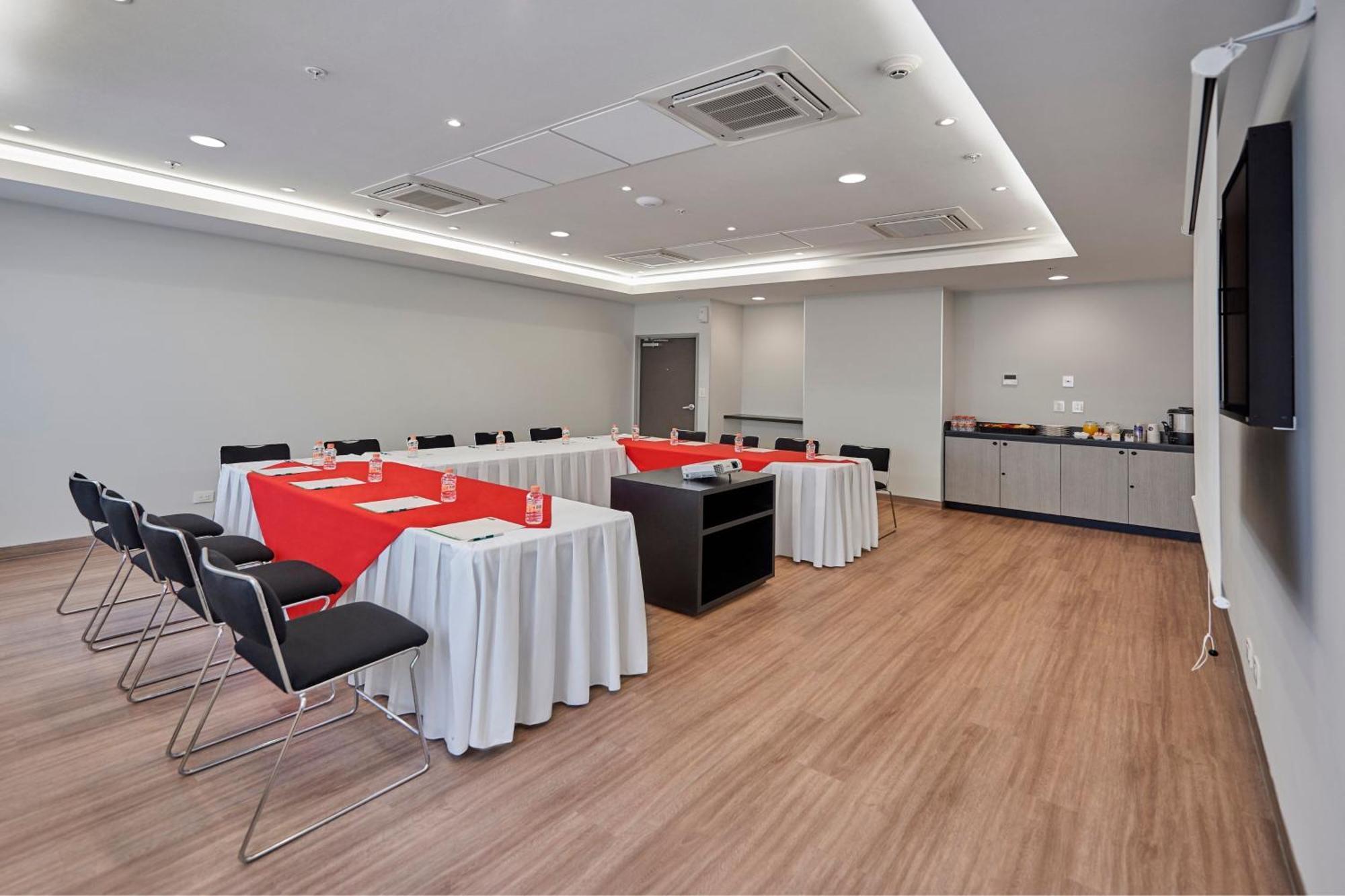 City Express Junior By Marriott Puebla Angelopolis Dış mekan fotoğraf