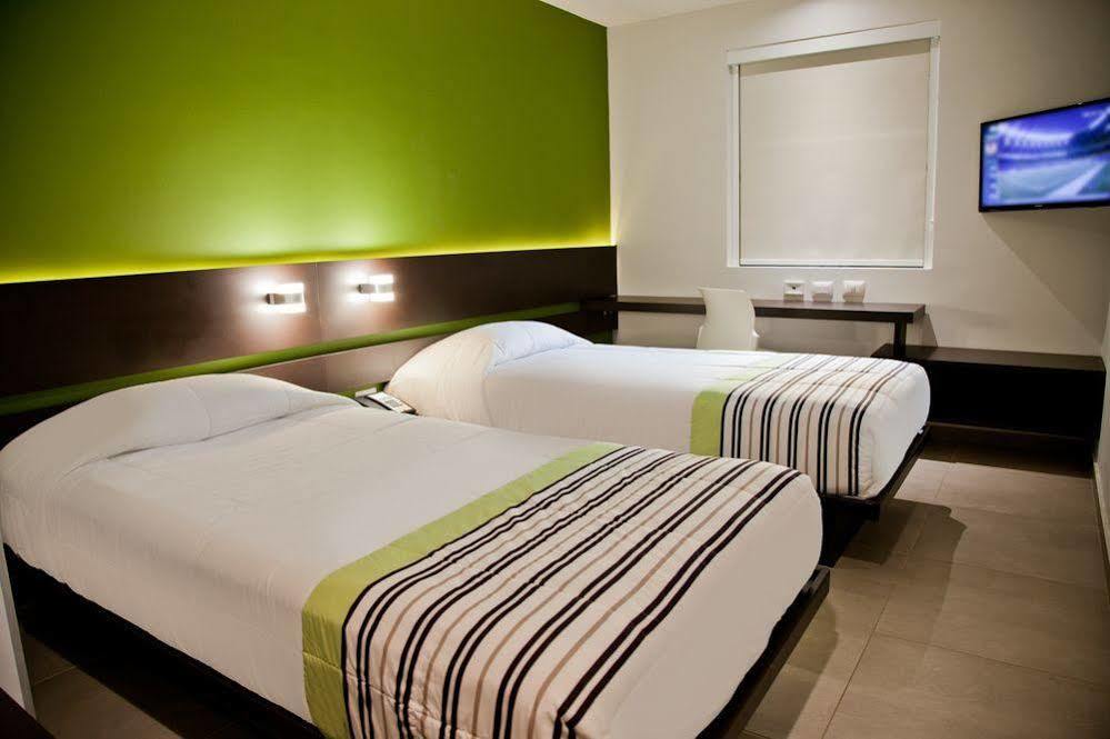 City Express Junior By Marriott Puebla Angelopolis Dış mekan fotoğraf